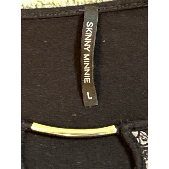 Skinny Minnie Black & Tan Shirt with Metal Embellishment Size L Large - Picture 5 of 5